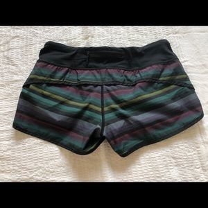 Lululemon size 4 multi poncho stripe speed shorts